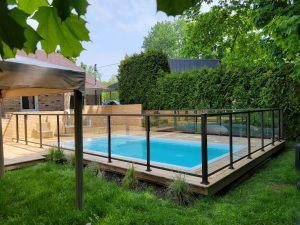 Clôture verre pour piscine creusée